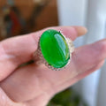 冰种阳绿椭圆戒面裸石（yc234252）