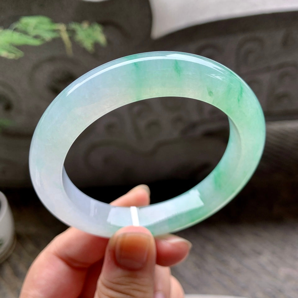 糯冰种飘绿平安镯（58mm）（yc113938）