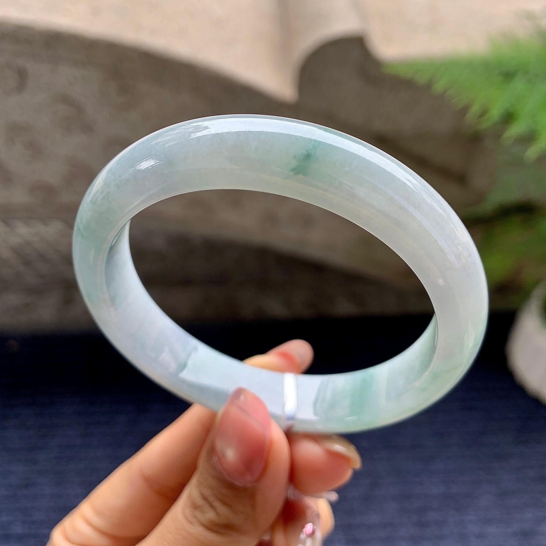 细糯种飘花平安镯（57mm）（yc281533）