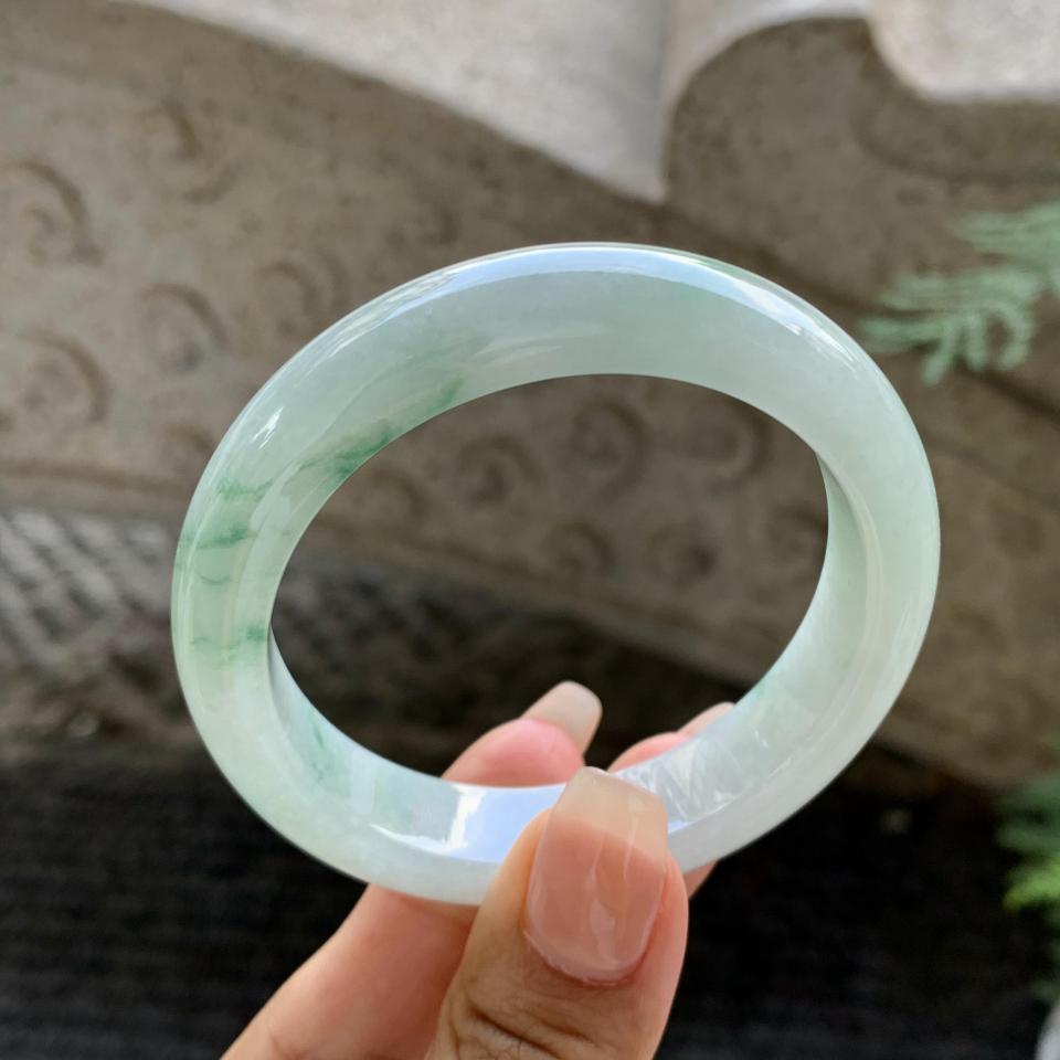 糯冰飘花翡翠平安镯（54.2mm）（TF06261513）