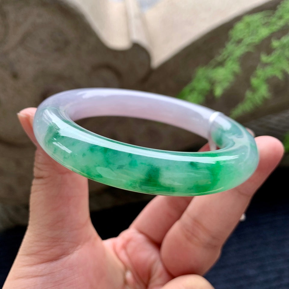 糯冰种紫罗兰飘绿圆条手镯（58.2mm）（yc165859）