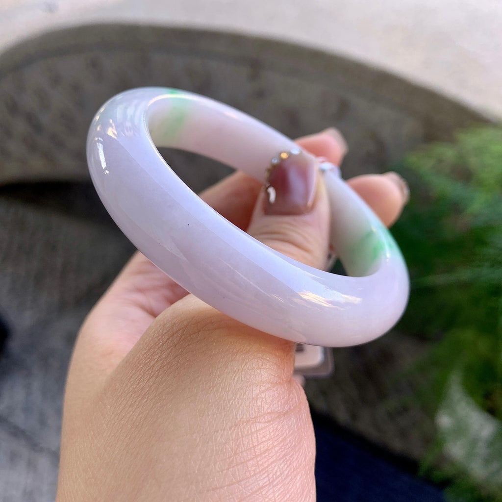 糯种淡粉底飘绿平安镯（52.2mm）（yc274595）