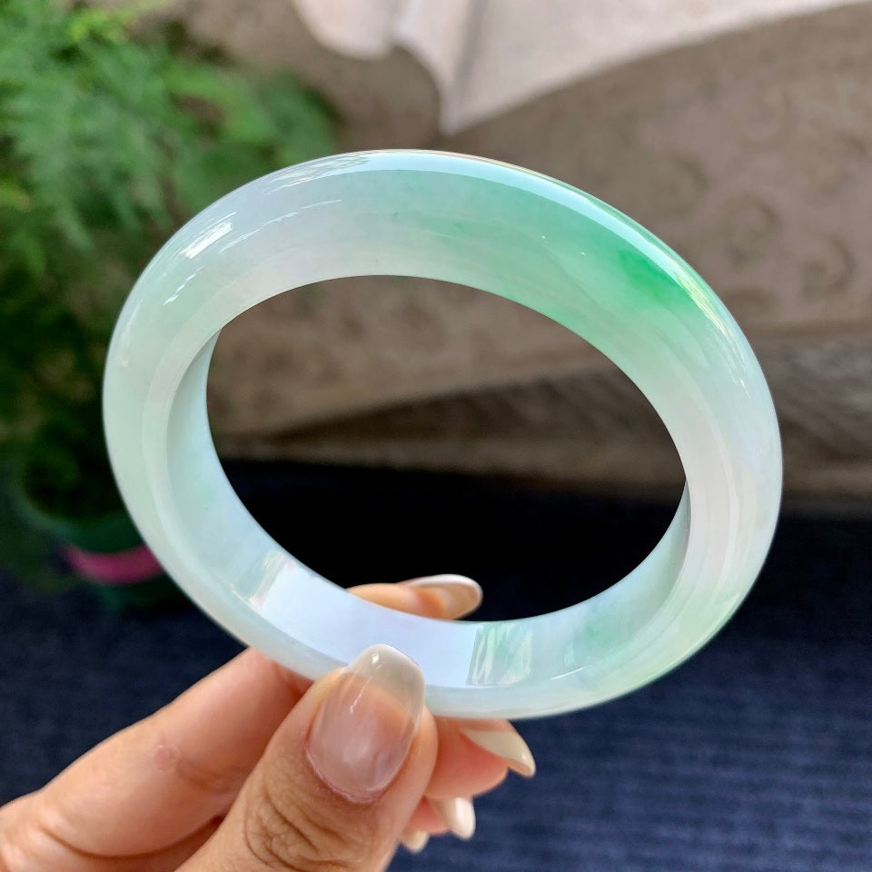 糯冰种飘绿花平安镯（56.7mm）（yc079668）