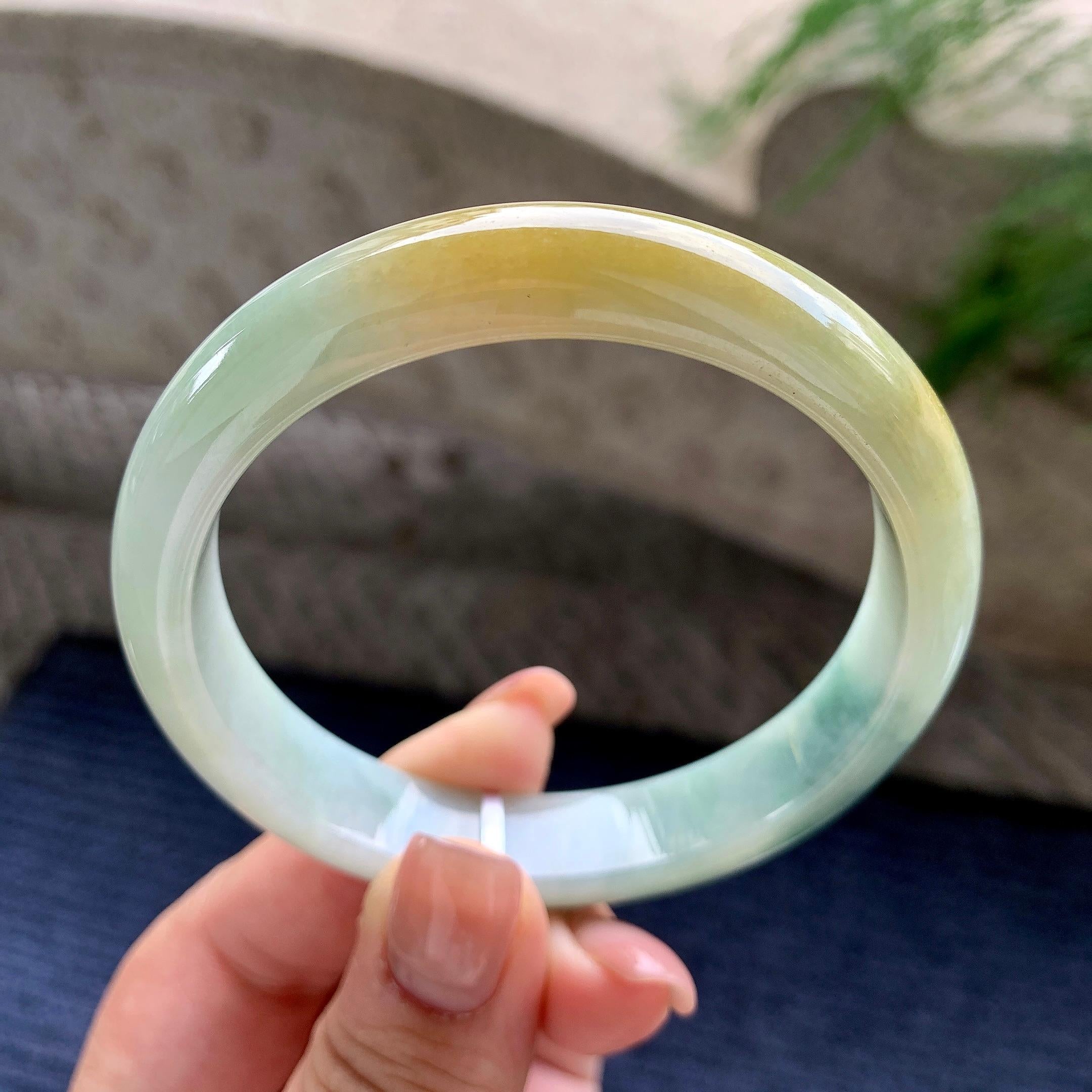 大圈口 细糯种黄翡飘蓝花正圈平安镯 59圈口 天然缅甸A货翡翠（yc524449）
