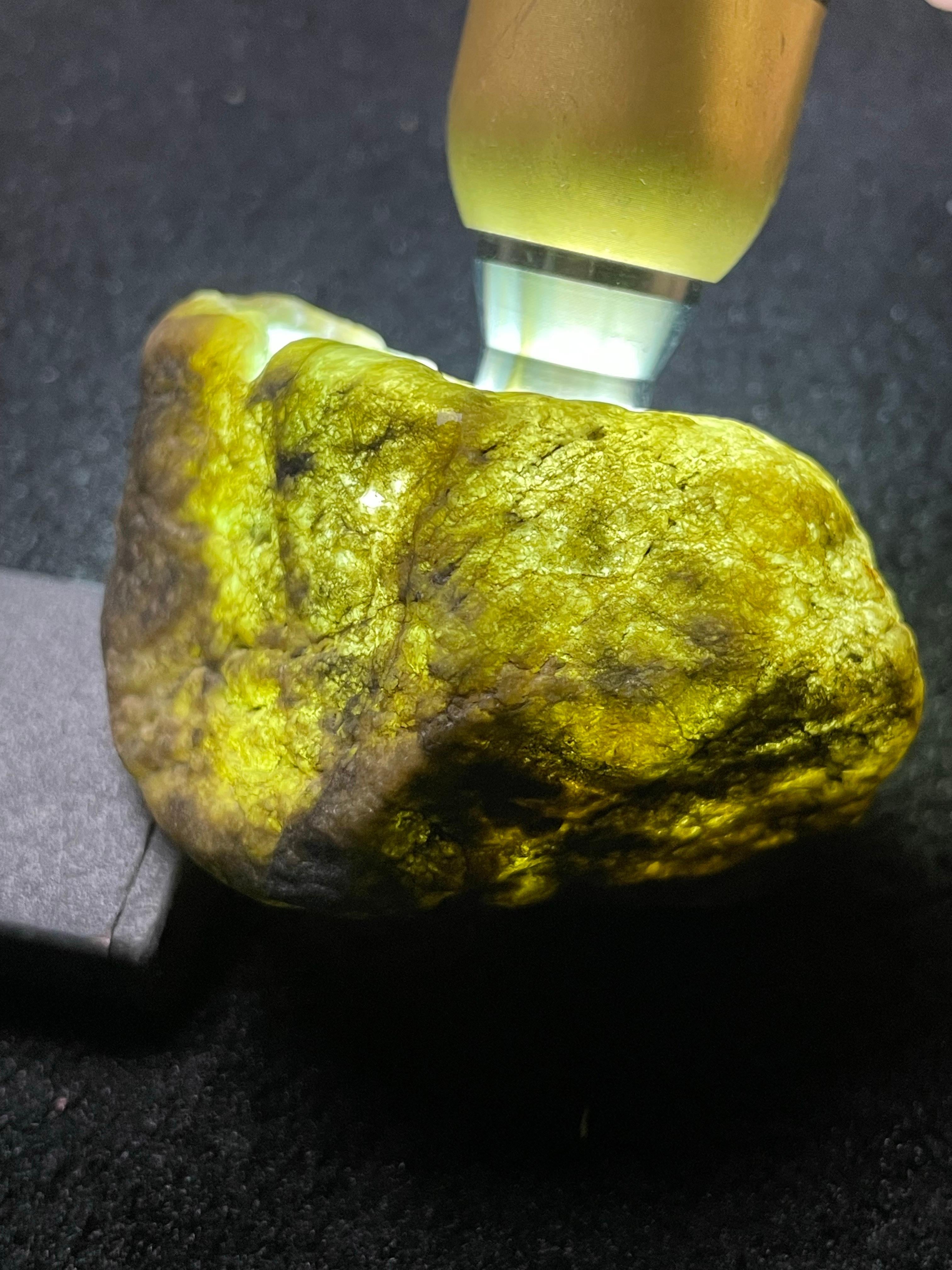 莫西沙开窗雪花棉飘花挂件料（yc494011）