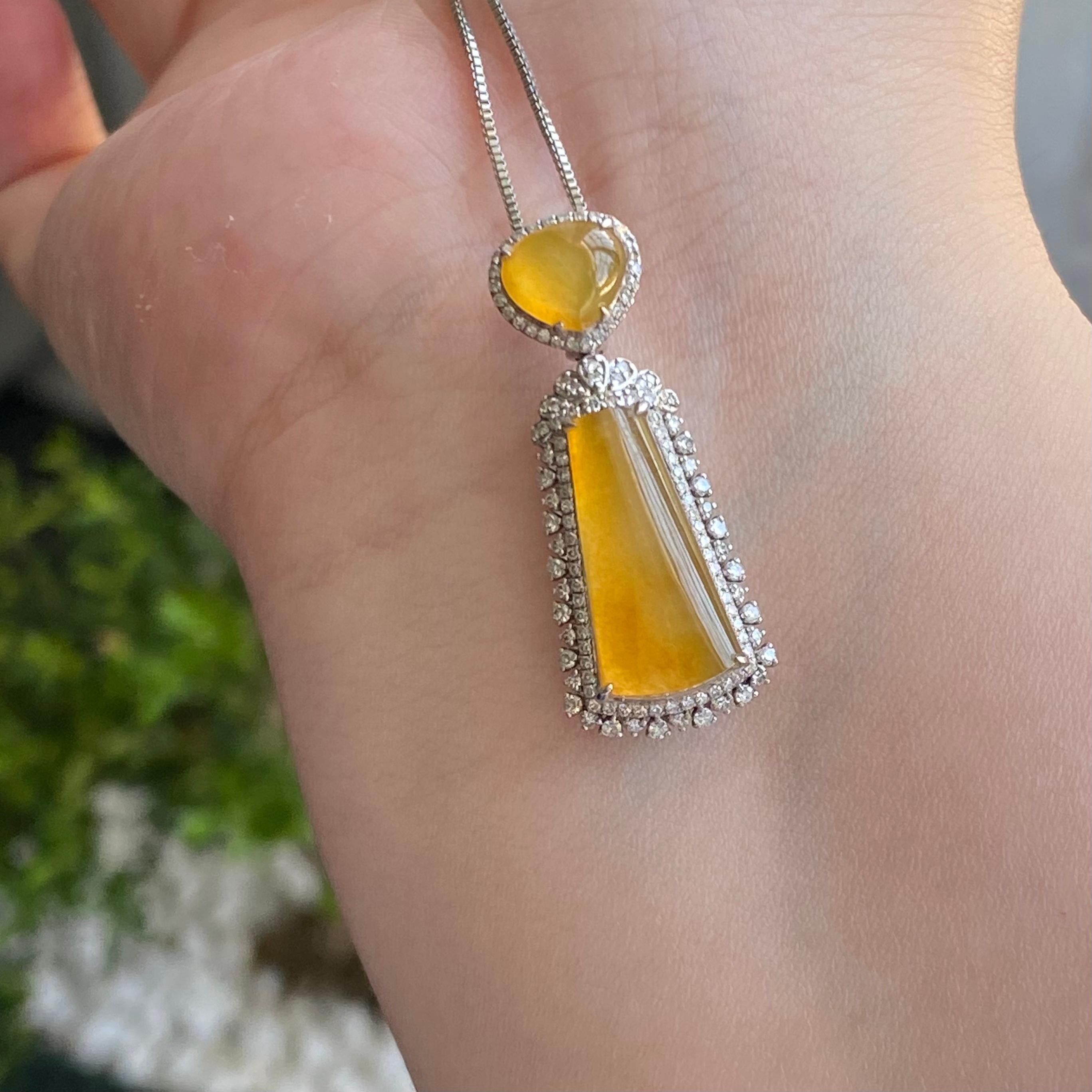 18k金钻镶冰种黄翡无事牌吊坠（yc205099）