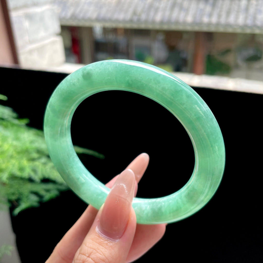 豆种满绿圆条 54.3圈口 天然缅甸A货翡翠（yc527798）