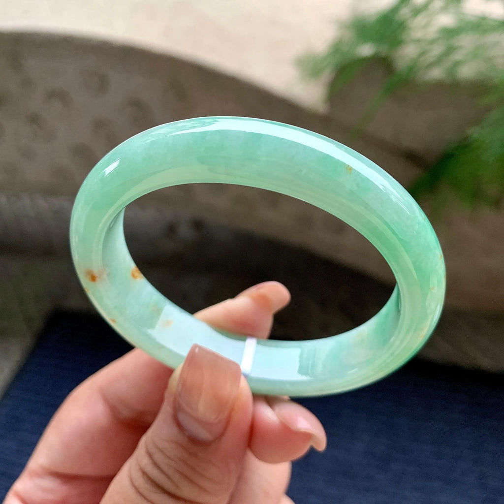 细糯种翠绿洒金贵妃手镯 52.3圈口 天然缅甸A货翡翠（yc701186）