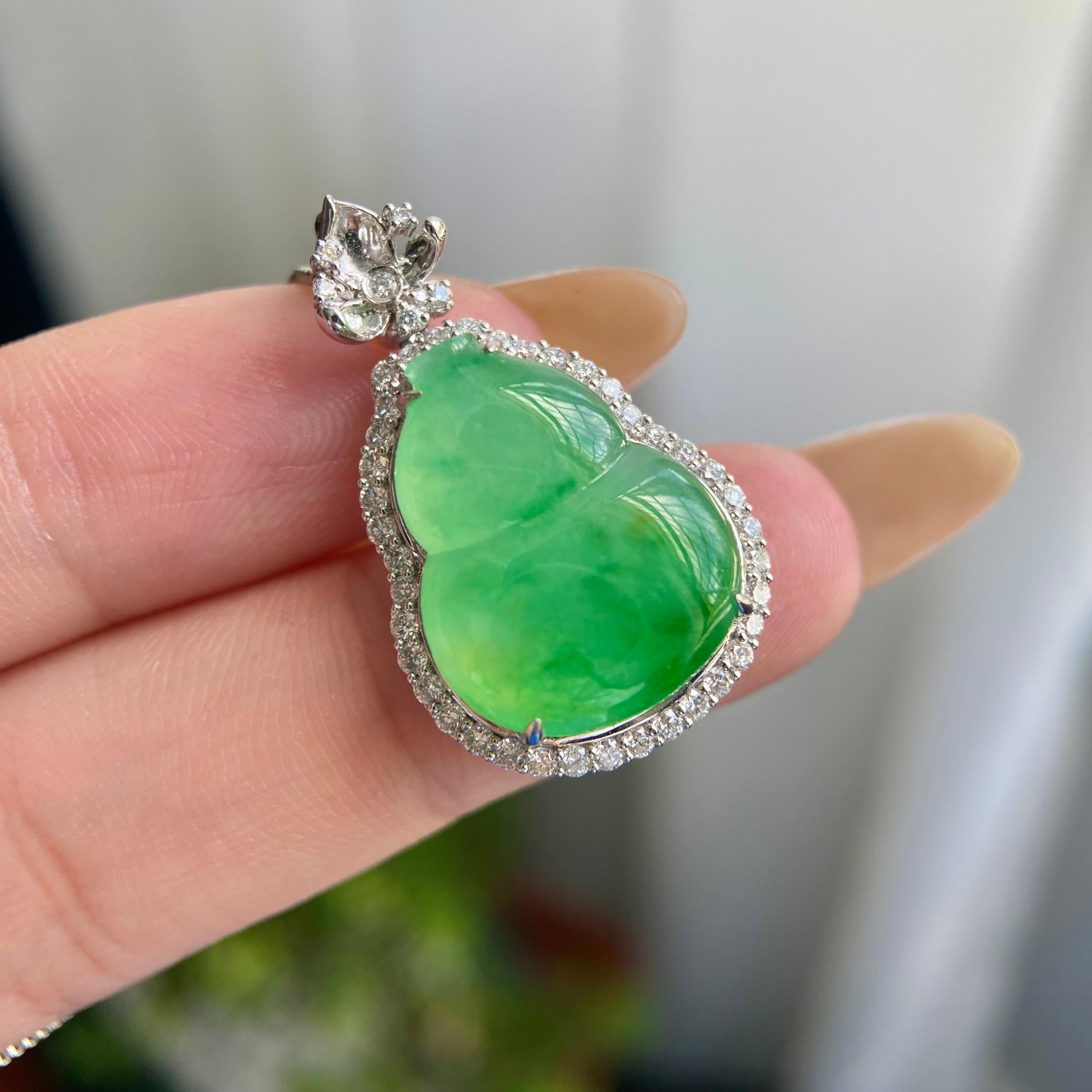 18k金钻镶冰种满绿葫芦吊坠（yc217119）