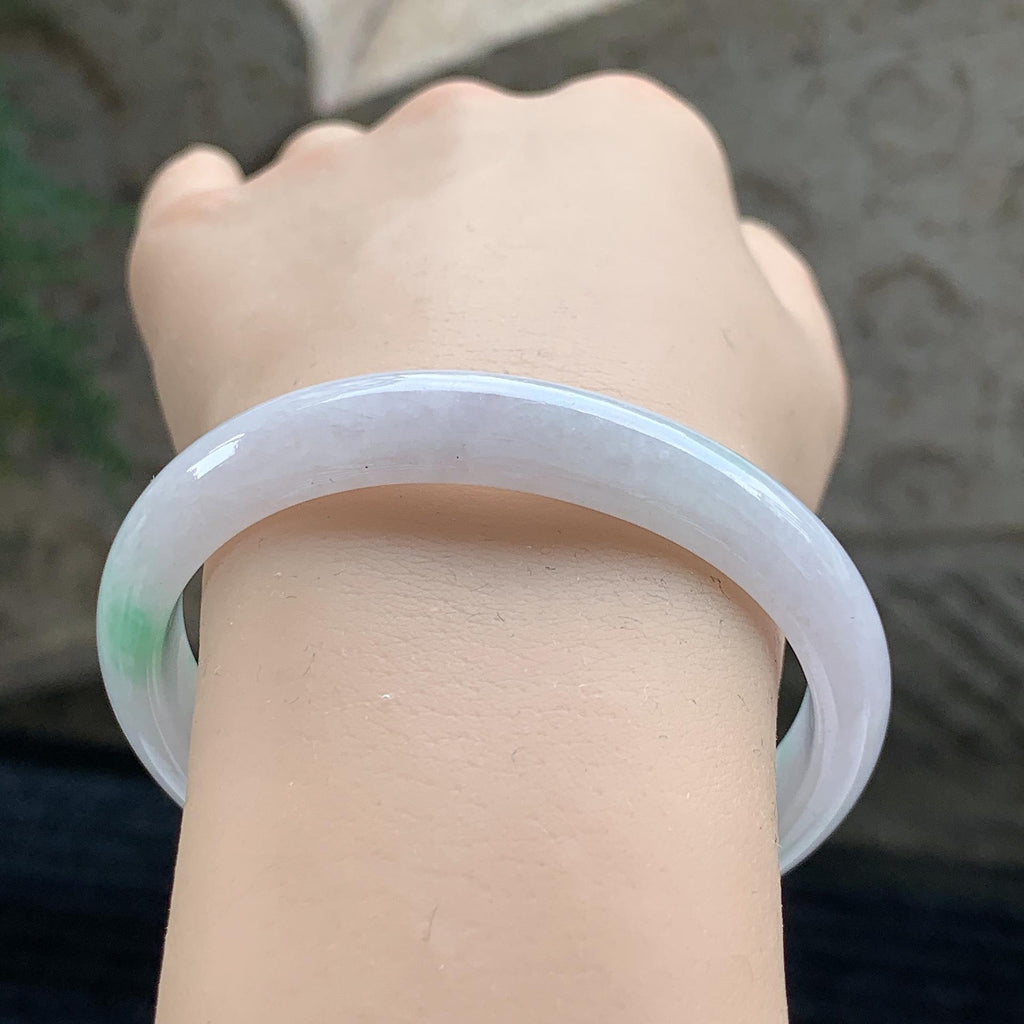 细糯种 白底青贵妃手镯 54圈 天然缅甸A货翡翠（yc699560）