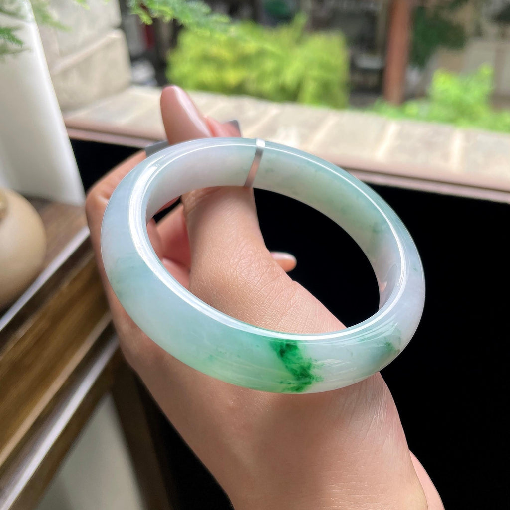 细糯种翠绿飘花正圈平安镯 55.5圈 天然缅甸A货翡翠（yc693147）