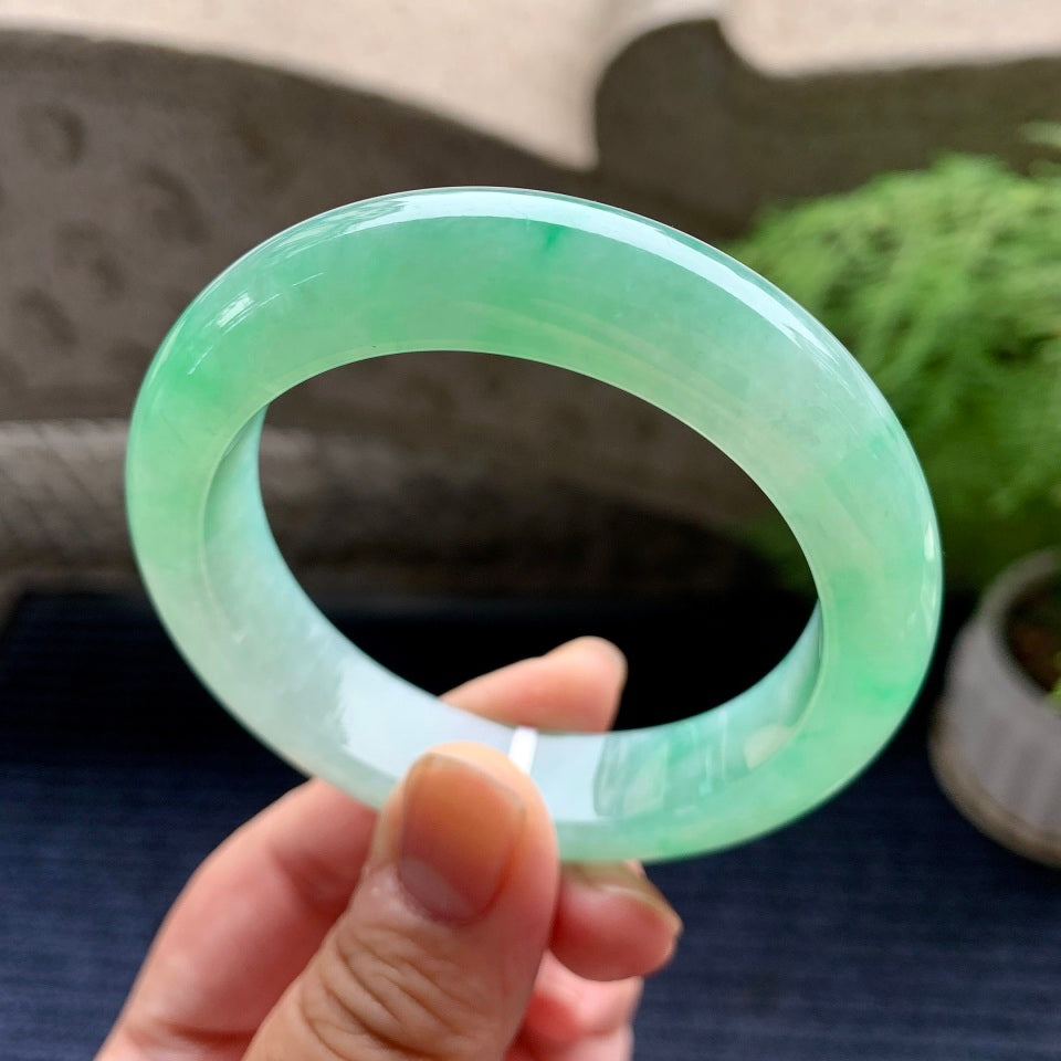 糯冰种翠绿平安镯（53.7mm）（yc093397）