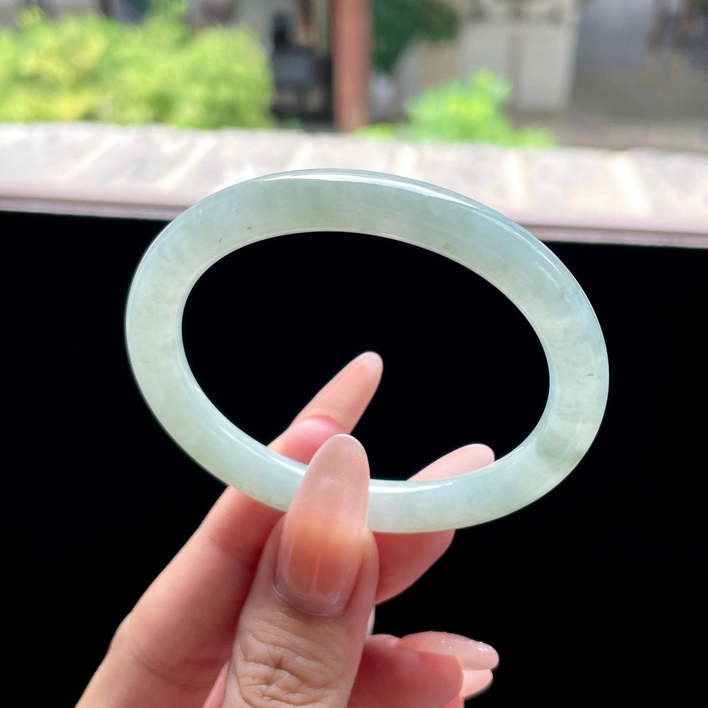 细糯种冰油青圆条贵妃 54圈 天然缅甸A货翡翠（yc522709）