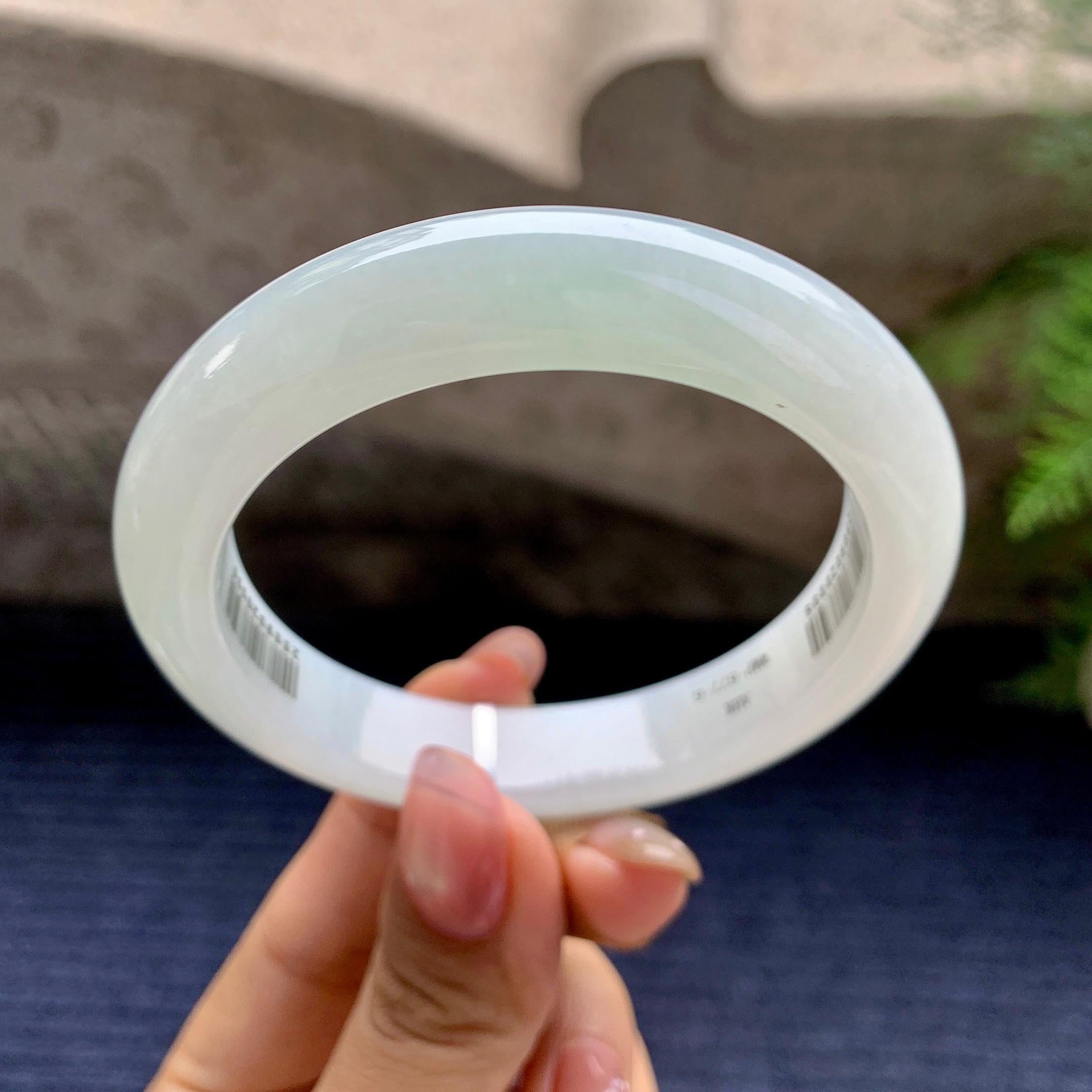细糯种淡晴底平安镯（55.2mm）（yc280882）