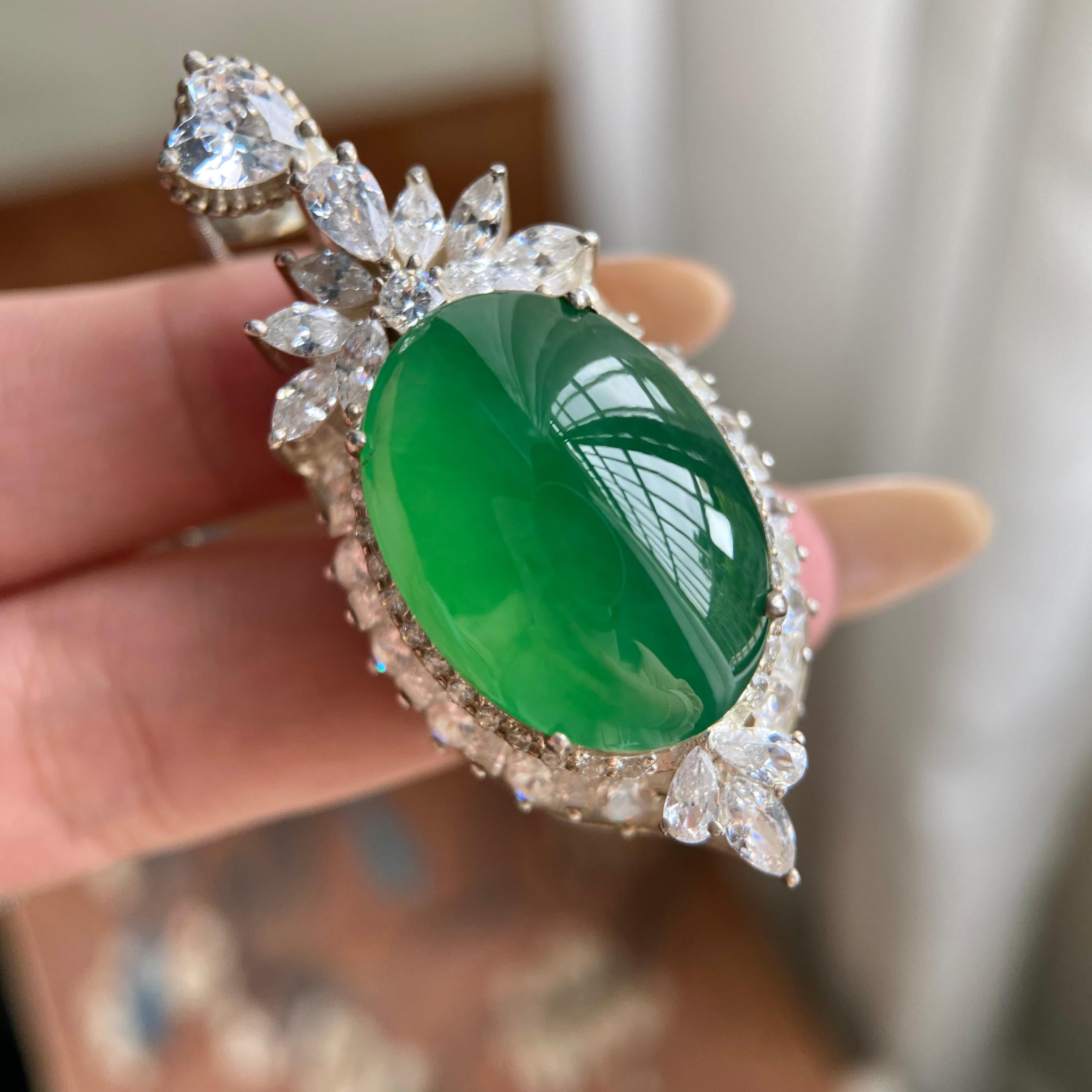 冰种满绿鸽子蛋吊坠裸石（yc223713）