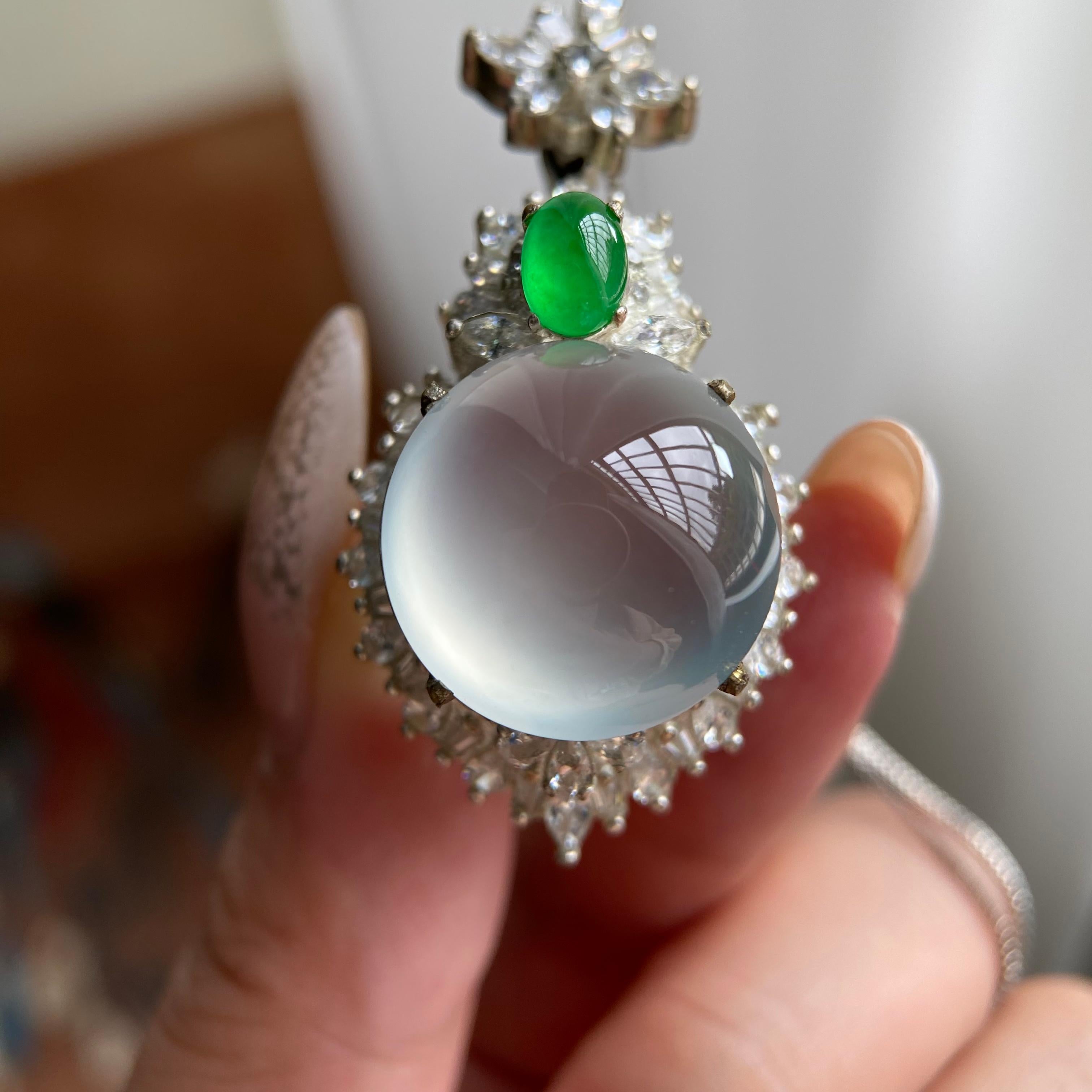 冰玻种白月光鸽子蛋吊坠裸石（yc223677）