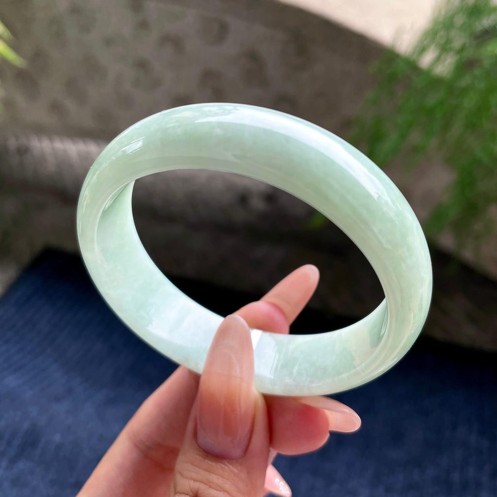 小圈口果绿色贵妃 53圈口 天然缅甸A货翡翠（yc530794）