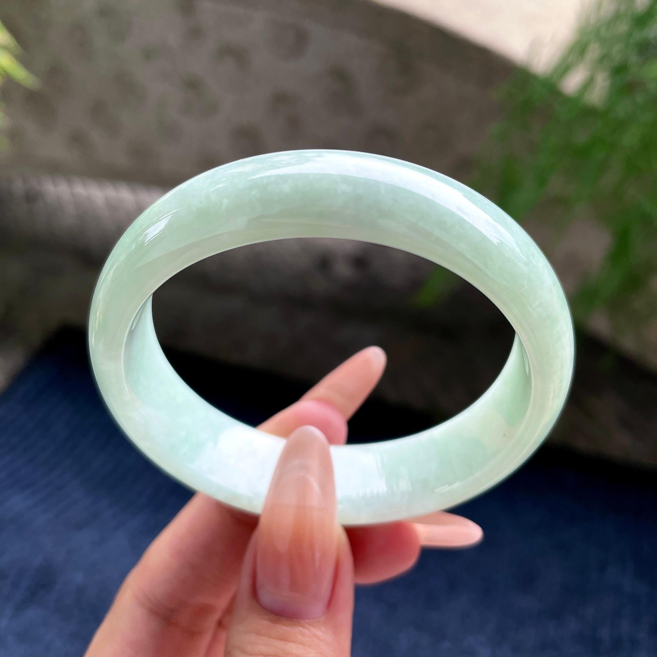小圈口果绿色贵妃 53圈口 天然缅甸A货翡翠（yc530794）