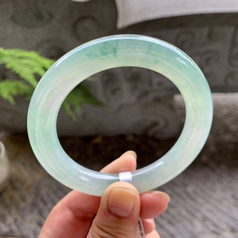 糯冰晴水飘花圆条手镯（55.7mm）（yc017270）