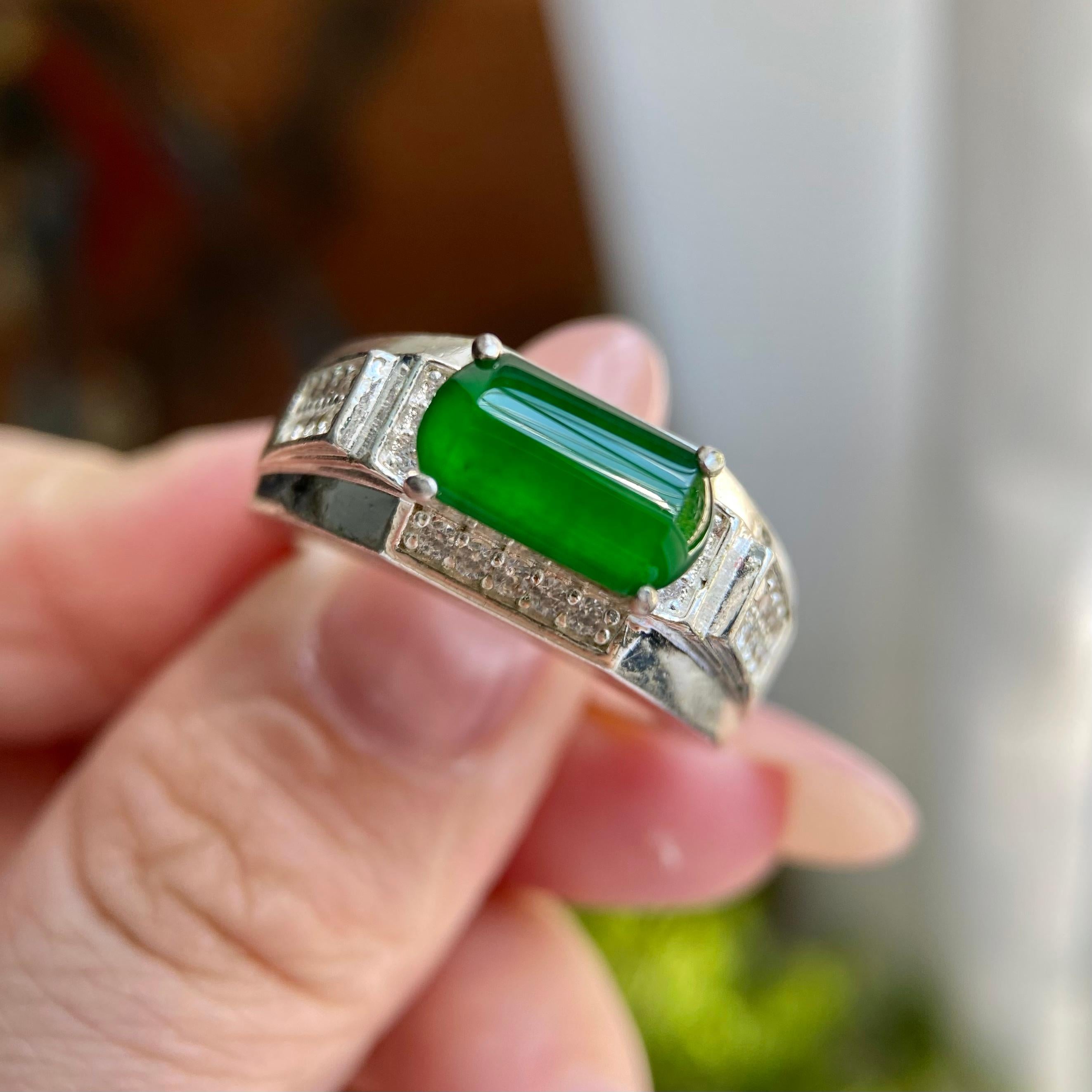 冰种辣阳绿马鞍戒面裸石（yc234415）