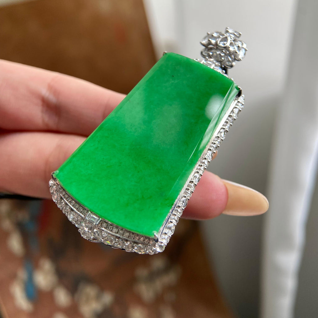 18k金钻镶冰种阳绿无事牌吊坠（yc224098）