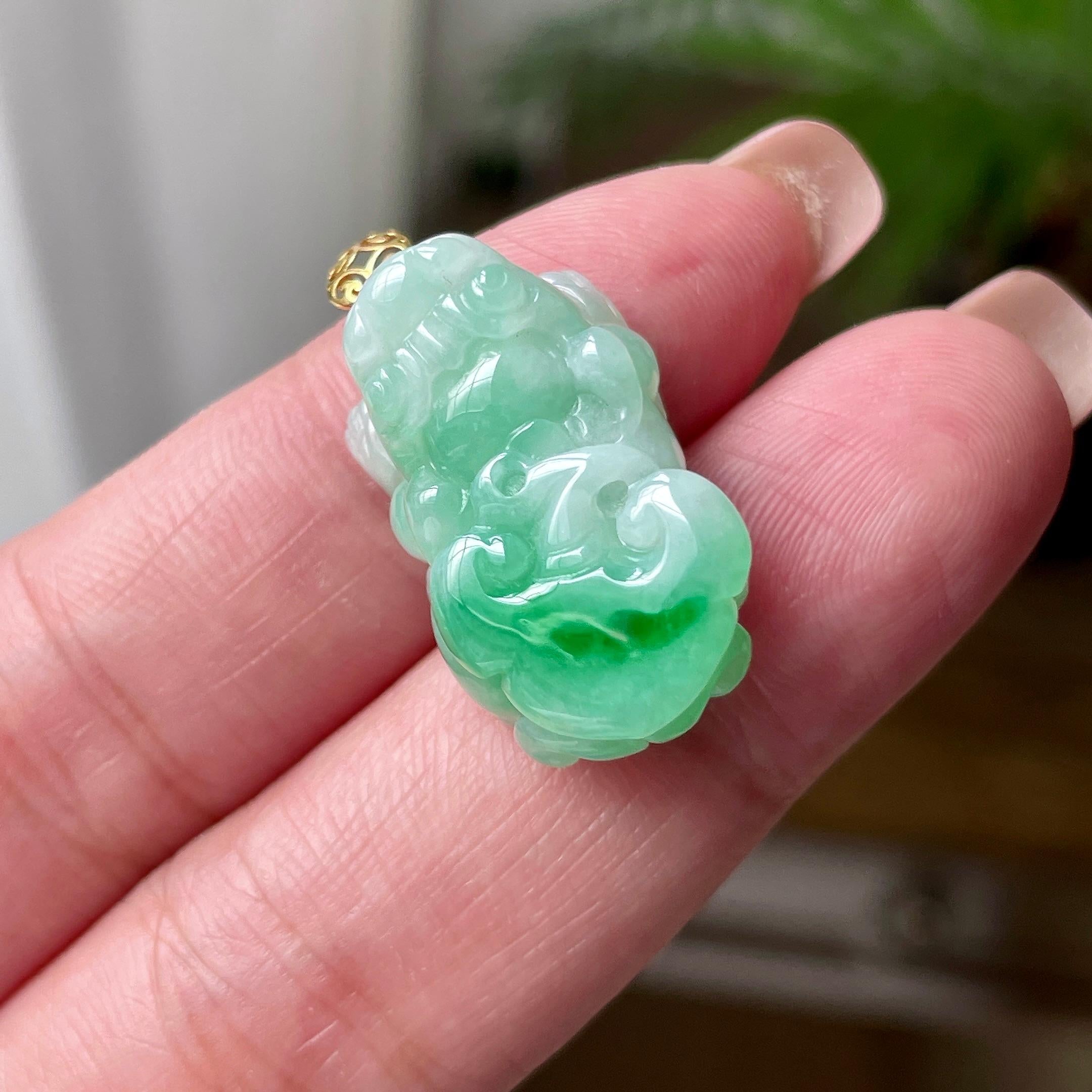 18K金镶细糯种飘翠绿貔貅吊坠 天然缅甸A货翡翠（yc524399）
