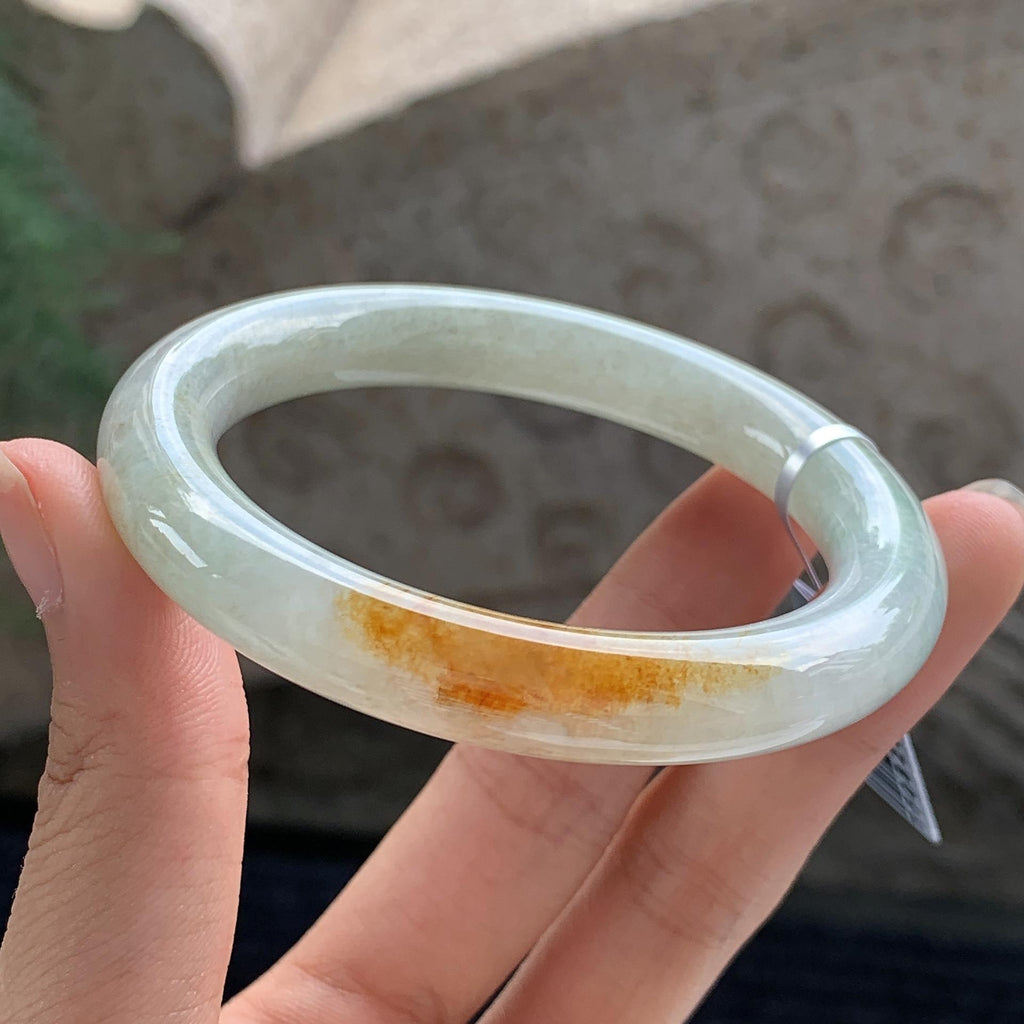 细糯种 飘黄翡圆条手镯 53圈 天然缅甸A货翡翠（yc699568）