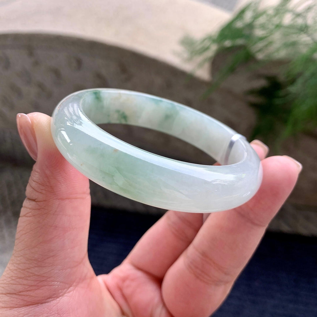 细糯种飘绿花洒金正圈平安镯 55.7圈口 天然缅甸A货翡翠（yc701213）