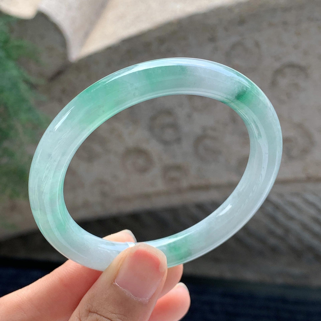 细糯种 飘绿圆条手镯 52.5圈 天然缅甸A货翡翠（yc699528）