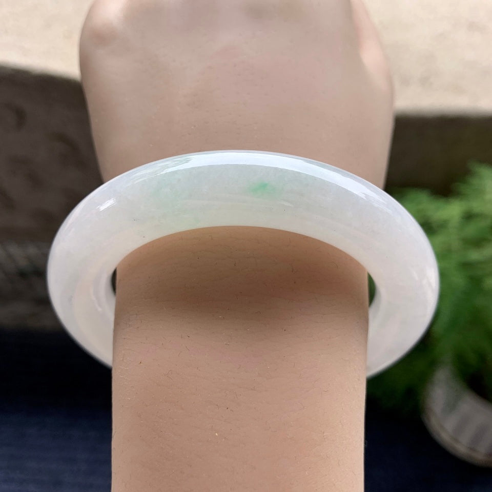 细糯种飘绿圆条手镯（57mm）（yc101928）