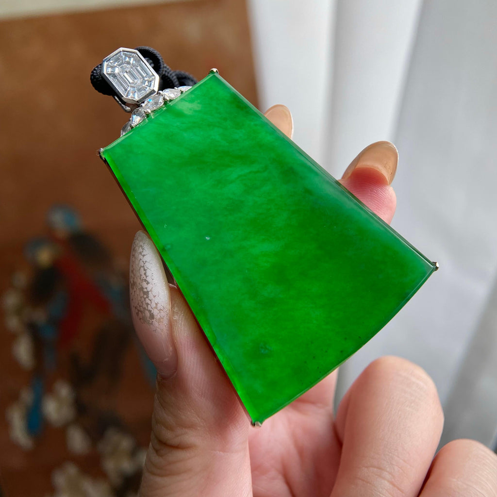 18k金钻镶冰种辣阳绿无事牌吊坠（yc224121）