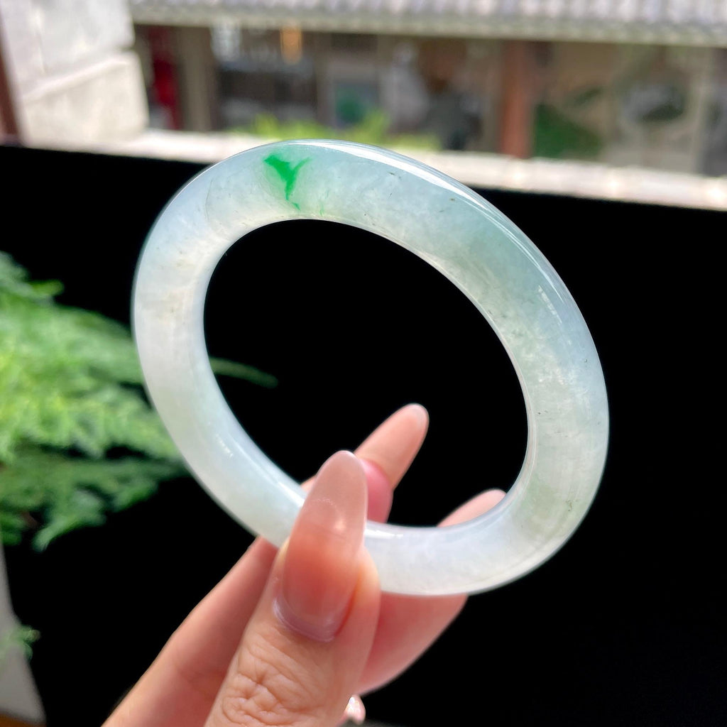 糯冰种冰晴底飘绿圆条 55圈口 天然缅甸A货翡翠（yc527802）