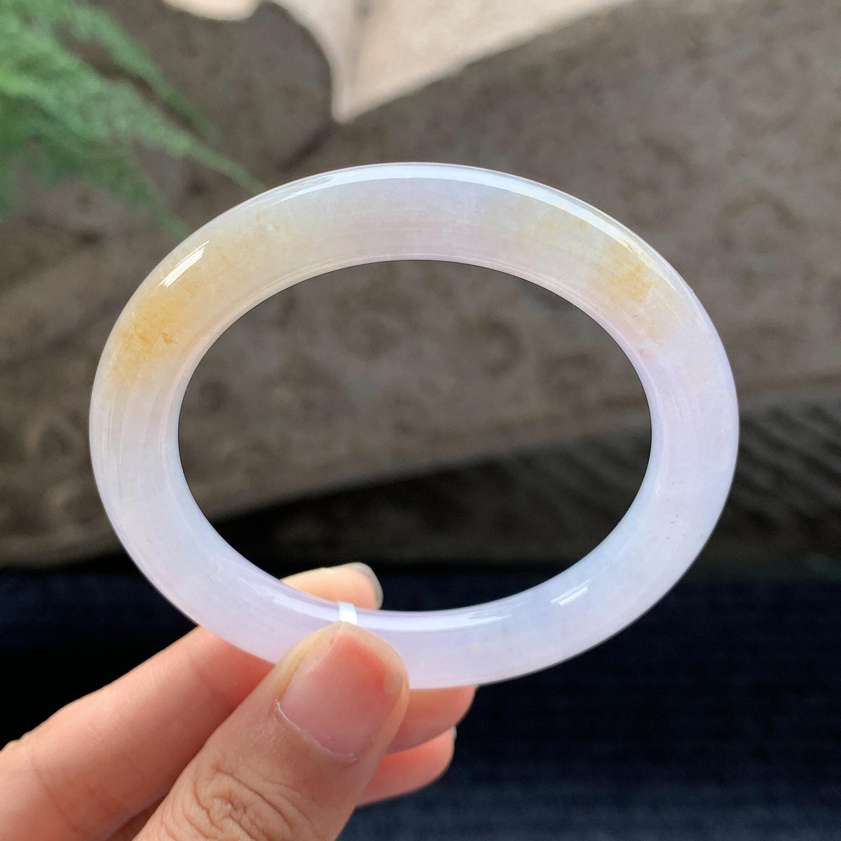 细糯种淡紫底飘黄翡圆条手镯 52.5圈 （yc694792）