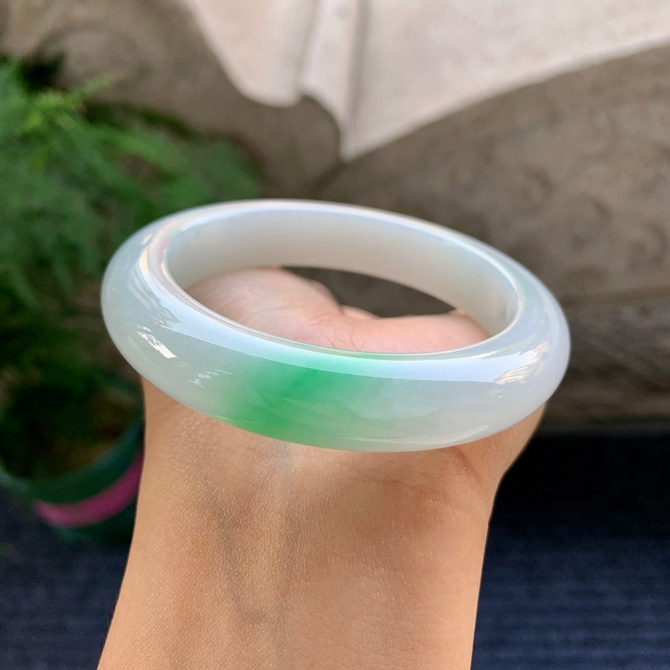 糯冰种飘绿花平安镯（56.5mm）（yc079307）
