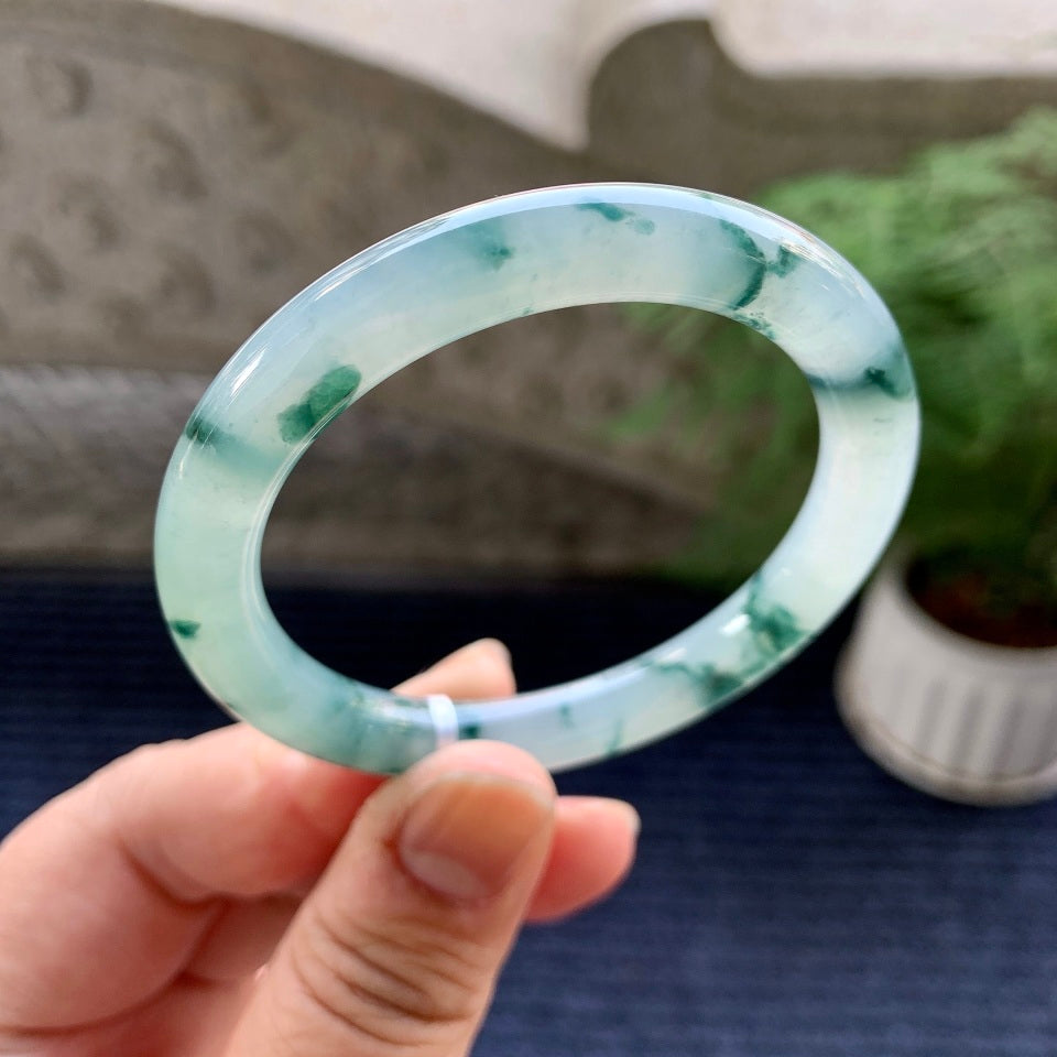 糯冰种飘蓝花圆条手镯（52mm）（yc080286）