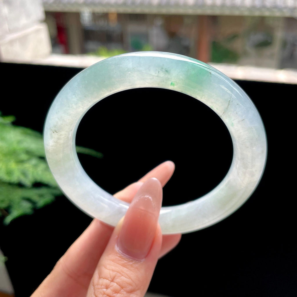 糯冰种冰晴底飘绿圆条 55圈口 天然缅甸A货翡翠（yc527802）
