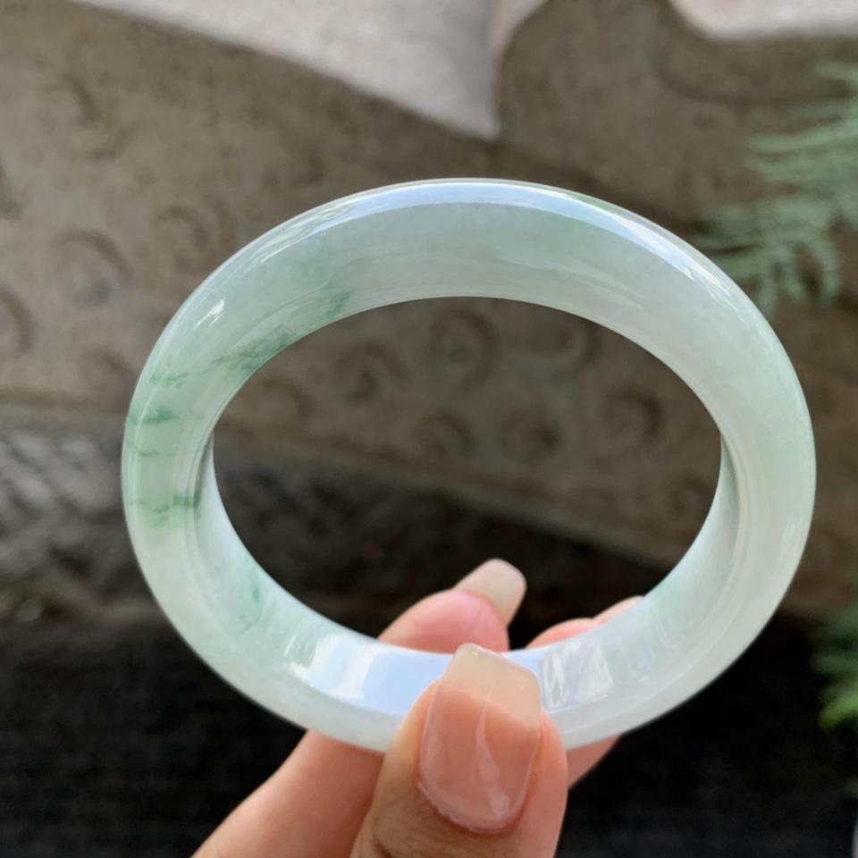 糯冰飘花翡翠平安镯（54.2mm）（TF06261513）