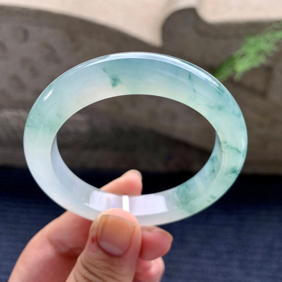 糯冰种飘蓝花平安镯（52mm）（yc169978）