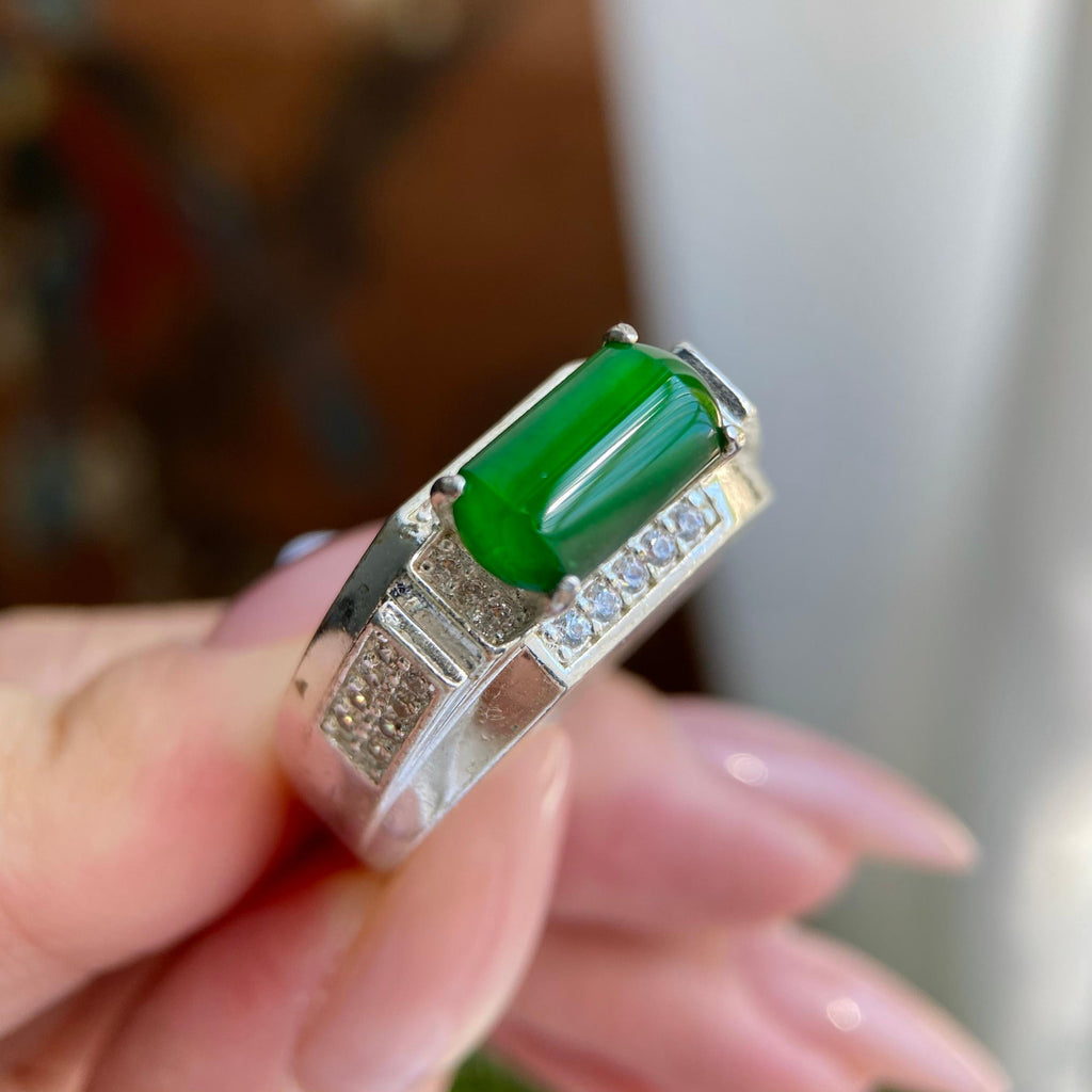 冰种辣阳绿马鞍戒面裸石（yc234415）