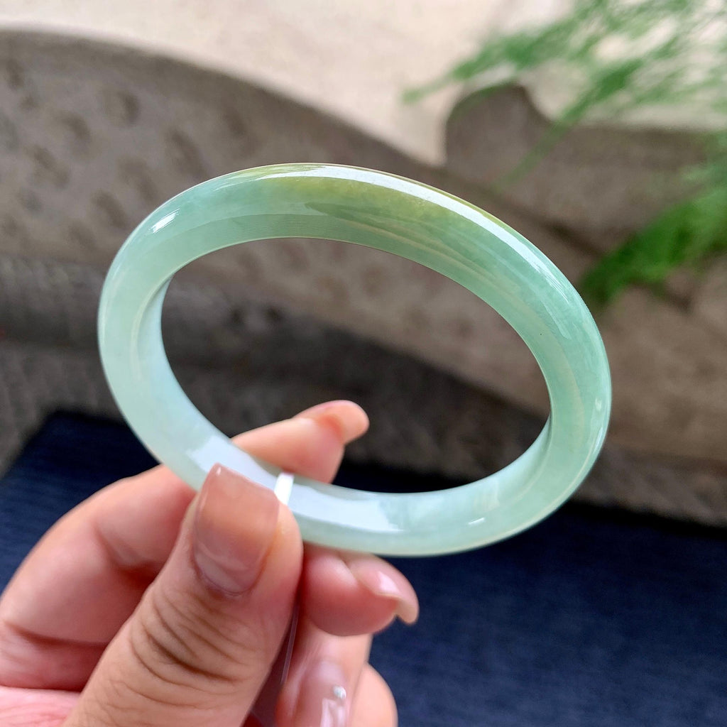 细糯种晴底黄翡贵妃手镯 53.5圈口 天然缅甸A货翡翠（yc699647）