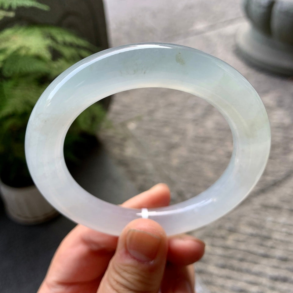 糯冰白月光圆条手镯（57.5mm）（yc057356）