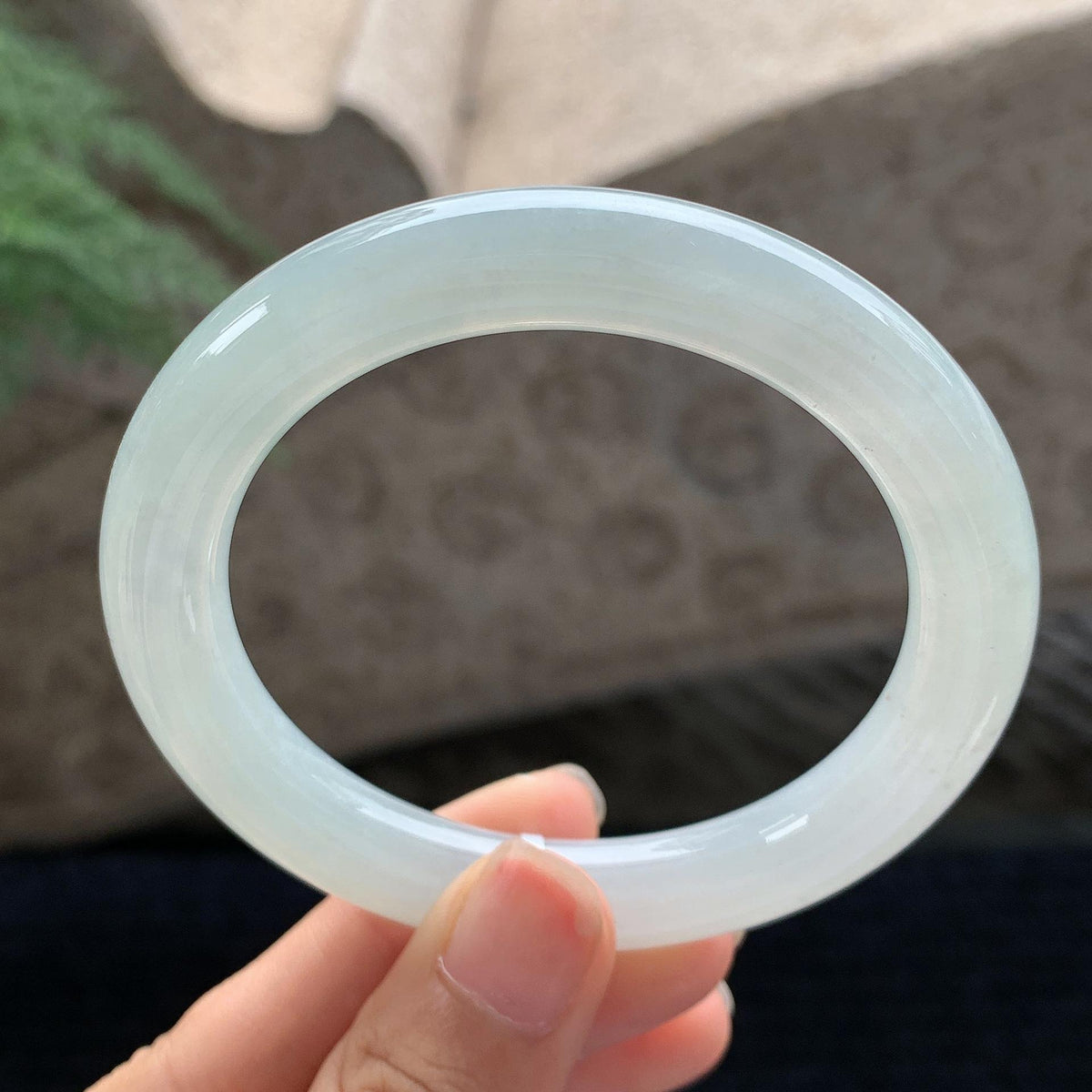 细糯种淡晴底圆条手镯 55圈 天然A货缅甸翡翠（yc694811）