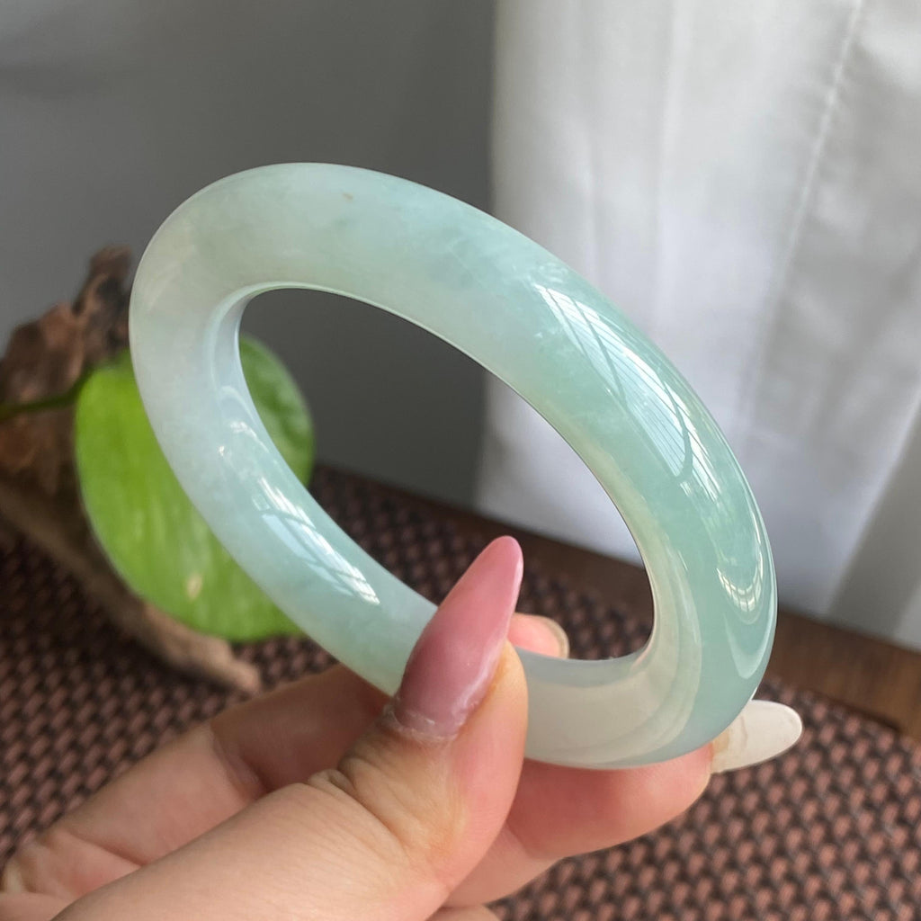 糯冰种晴底圆条手镯（55）（yc280823）