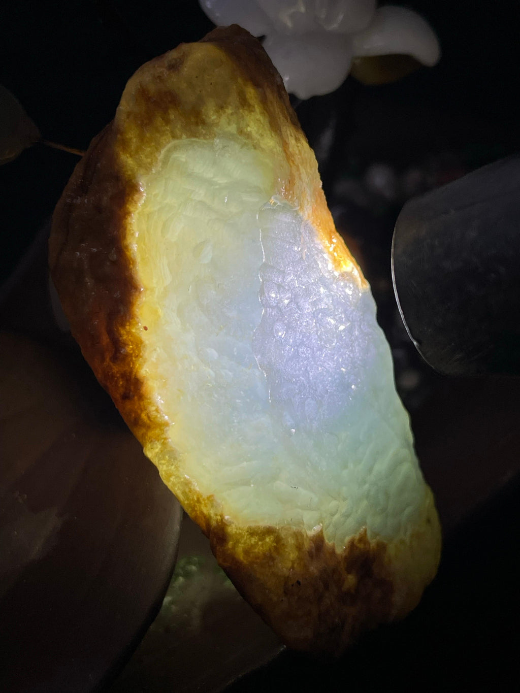 莫西沙开窗冰底挂件料（yc703650）