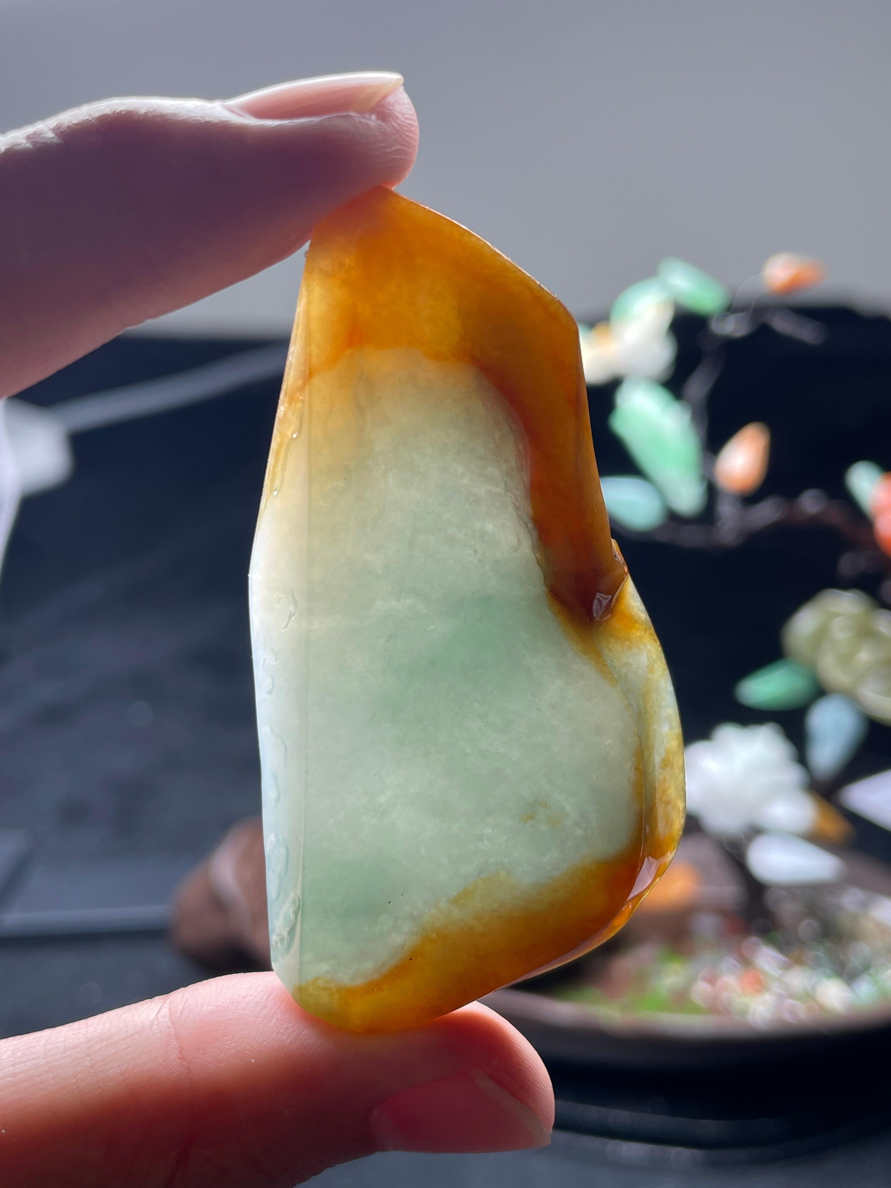 天然黄翡俏色片料（yc522628）