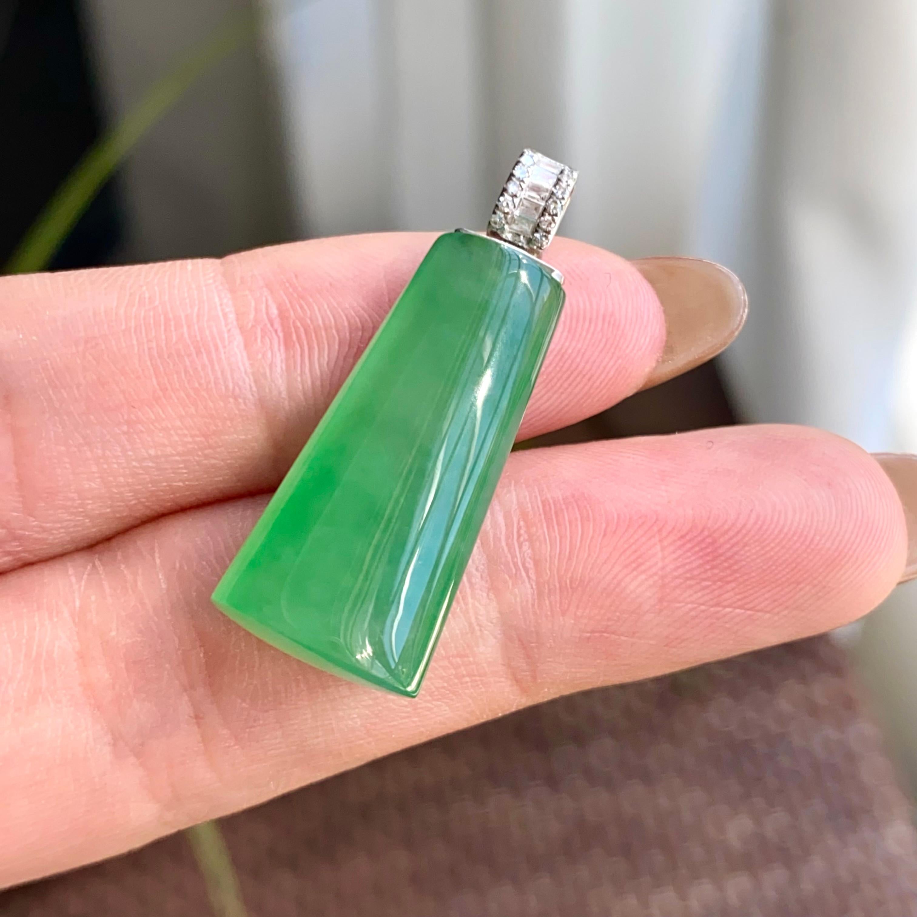 18k金钻镶冰种满绿无事牌吊坠（yc264958）