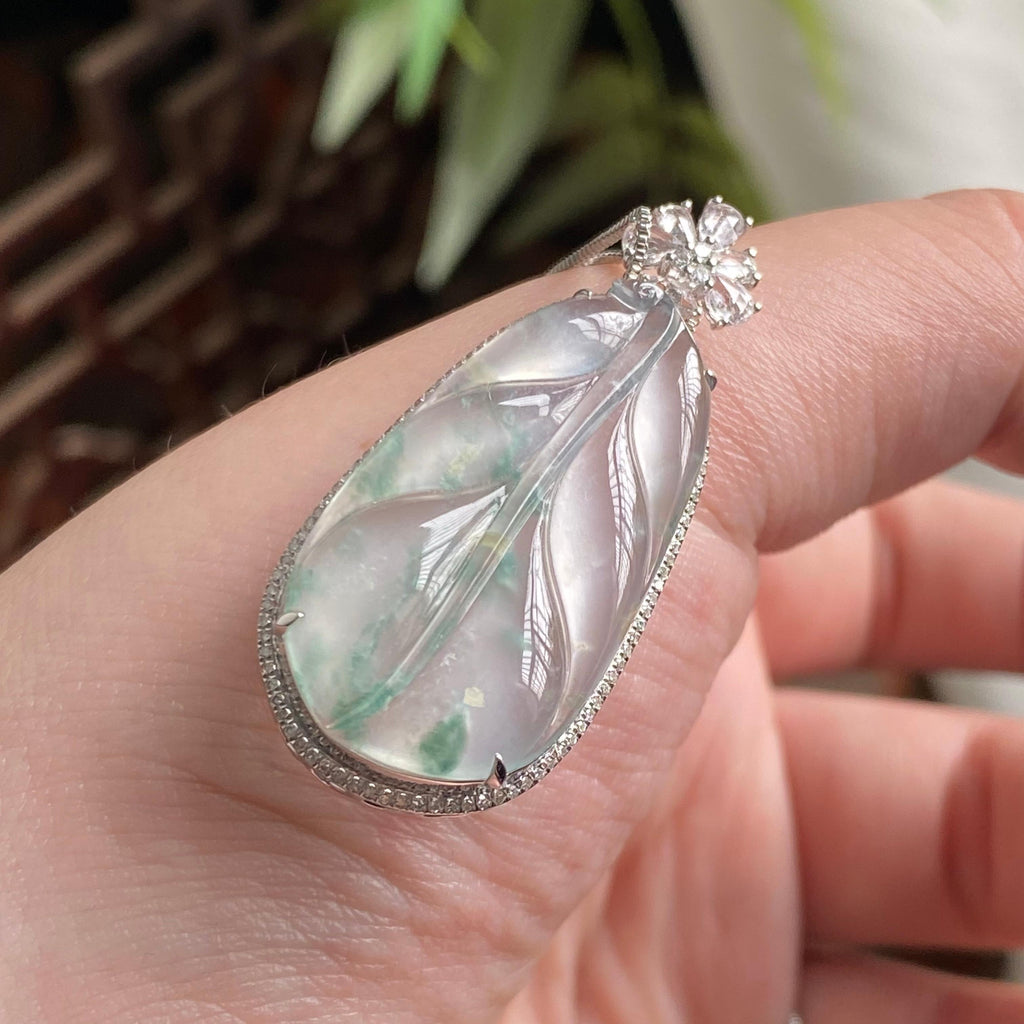 18k金钻镶冰玻种飘花玉叶吊坠（yc195102）