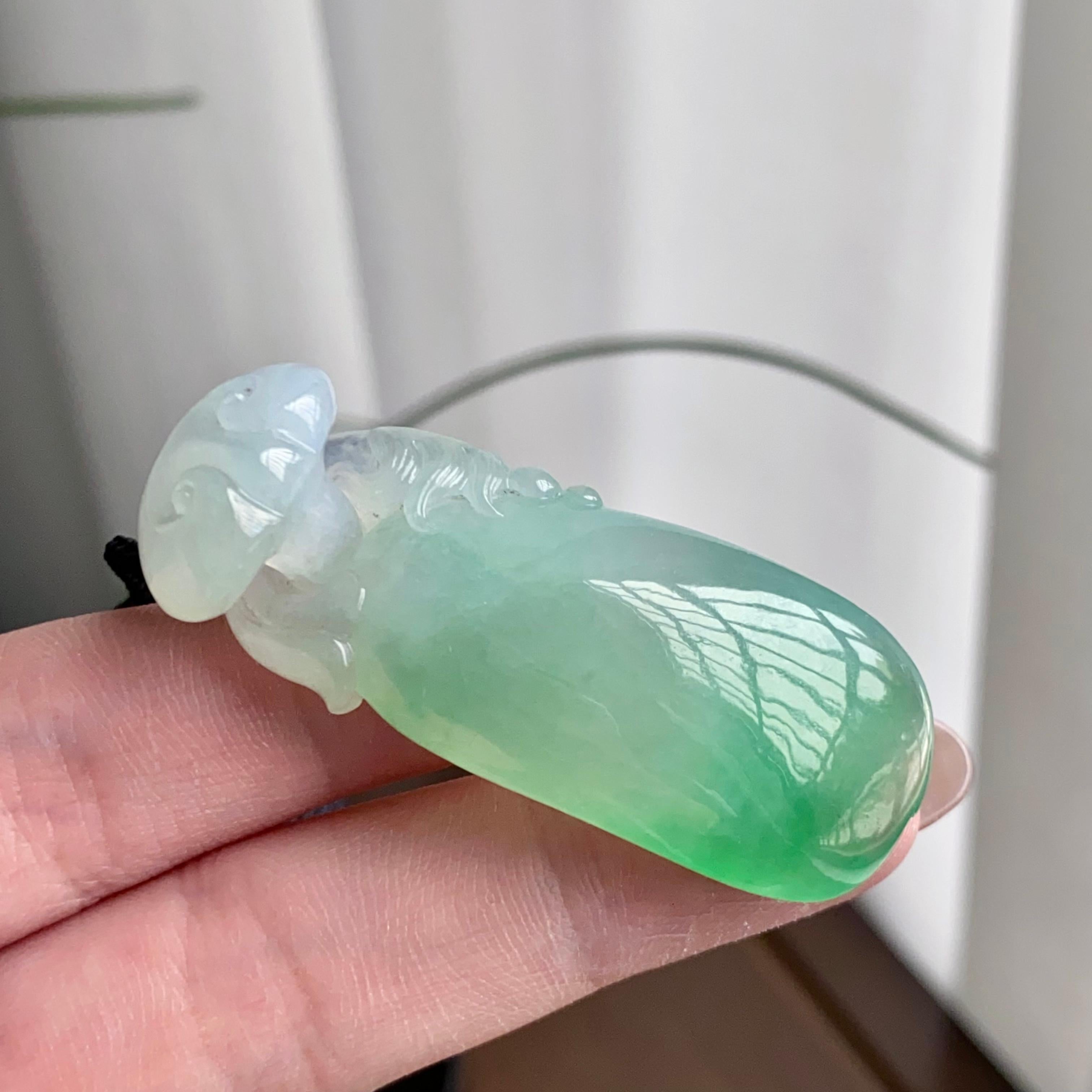 糯冰种飘花如意锁吊坠（yc260822）