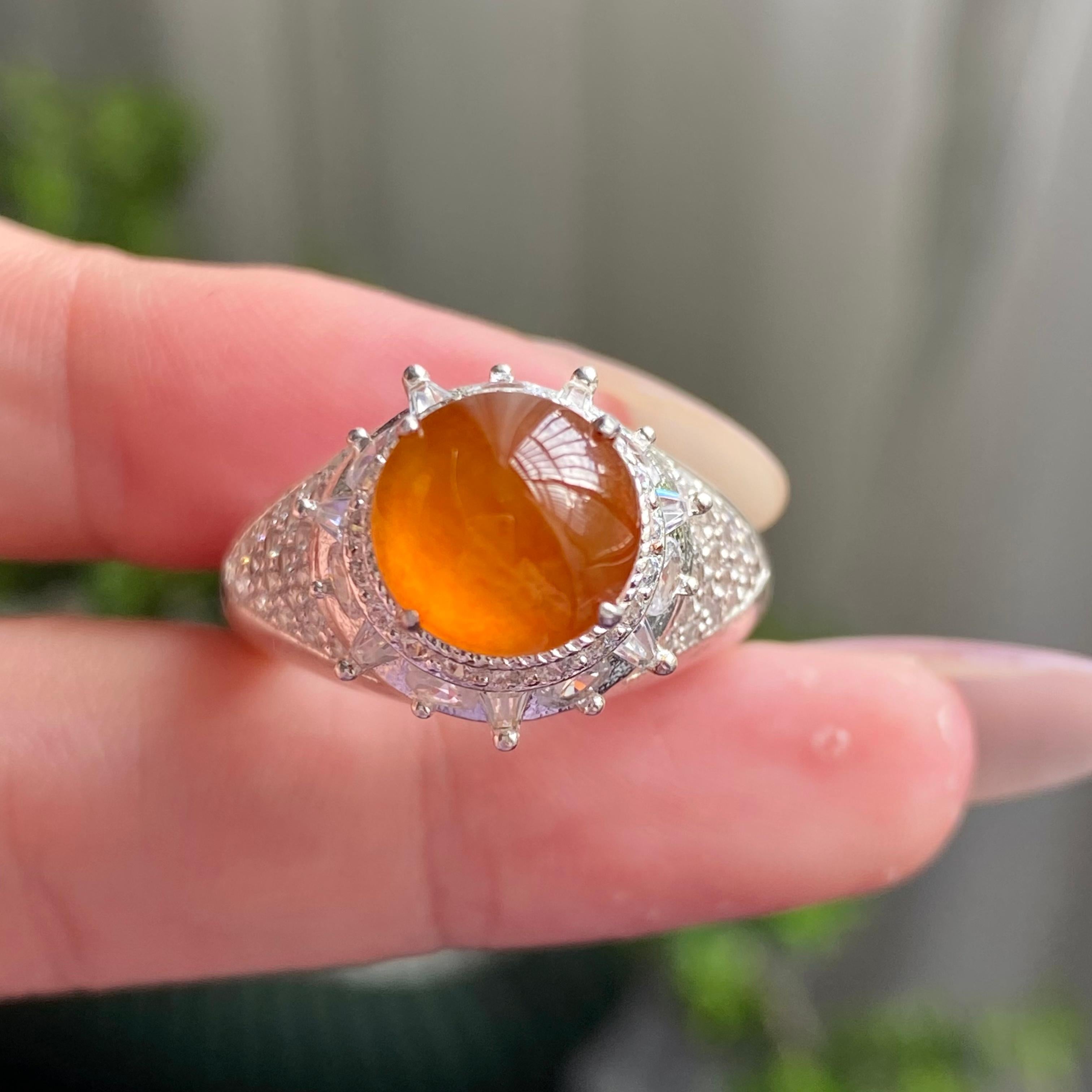 高冰种黄翡蛋面裸石（yc199663）