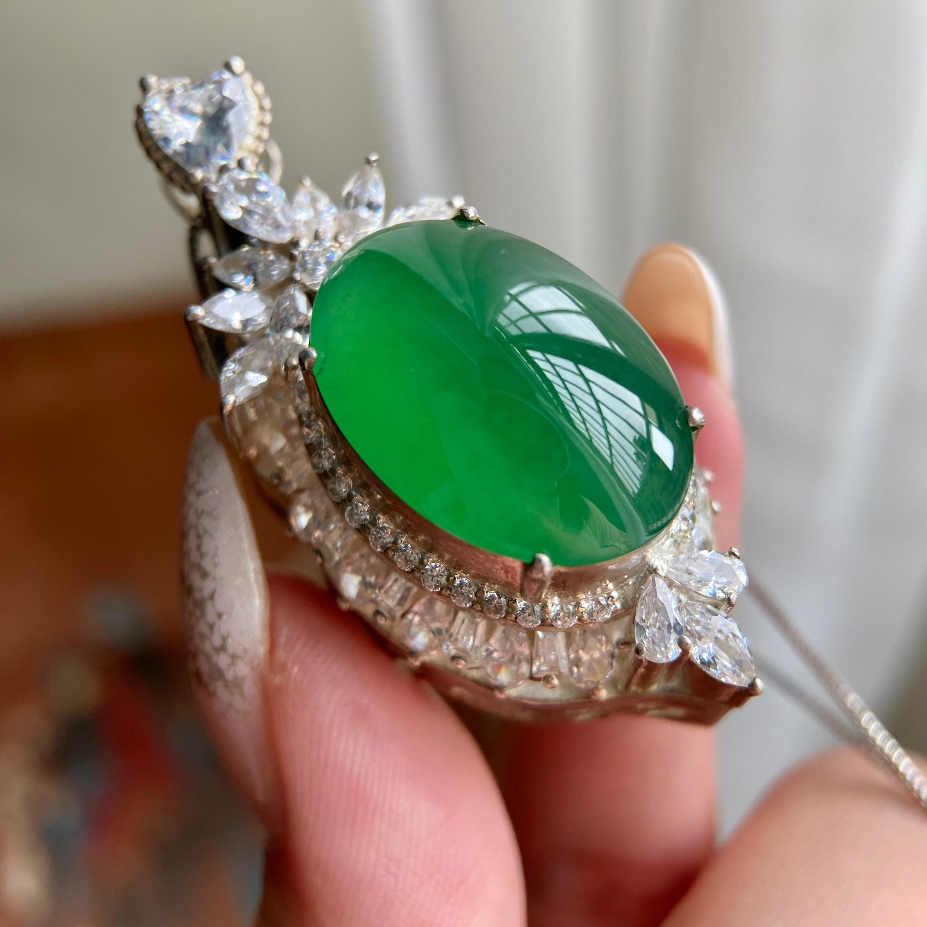 冰种满绿鸽子蛋吊坠裸石（yc223713）